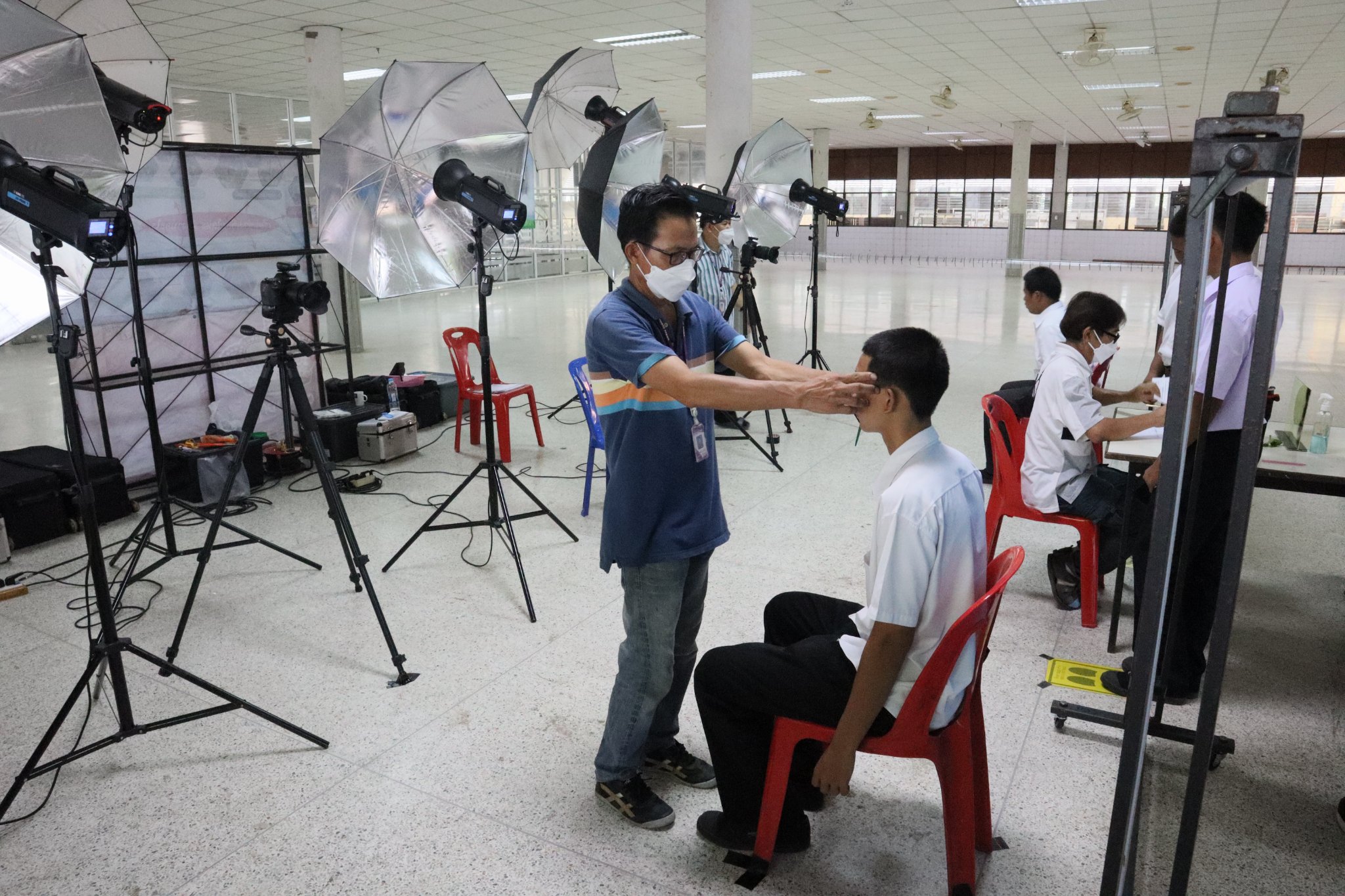 งานทะเบียน ดำเนินโครงการจัดทำบัตรประจำตัวนักเรียน นักศึกษา