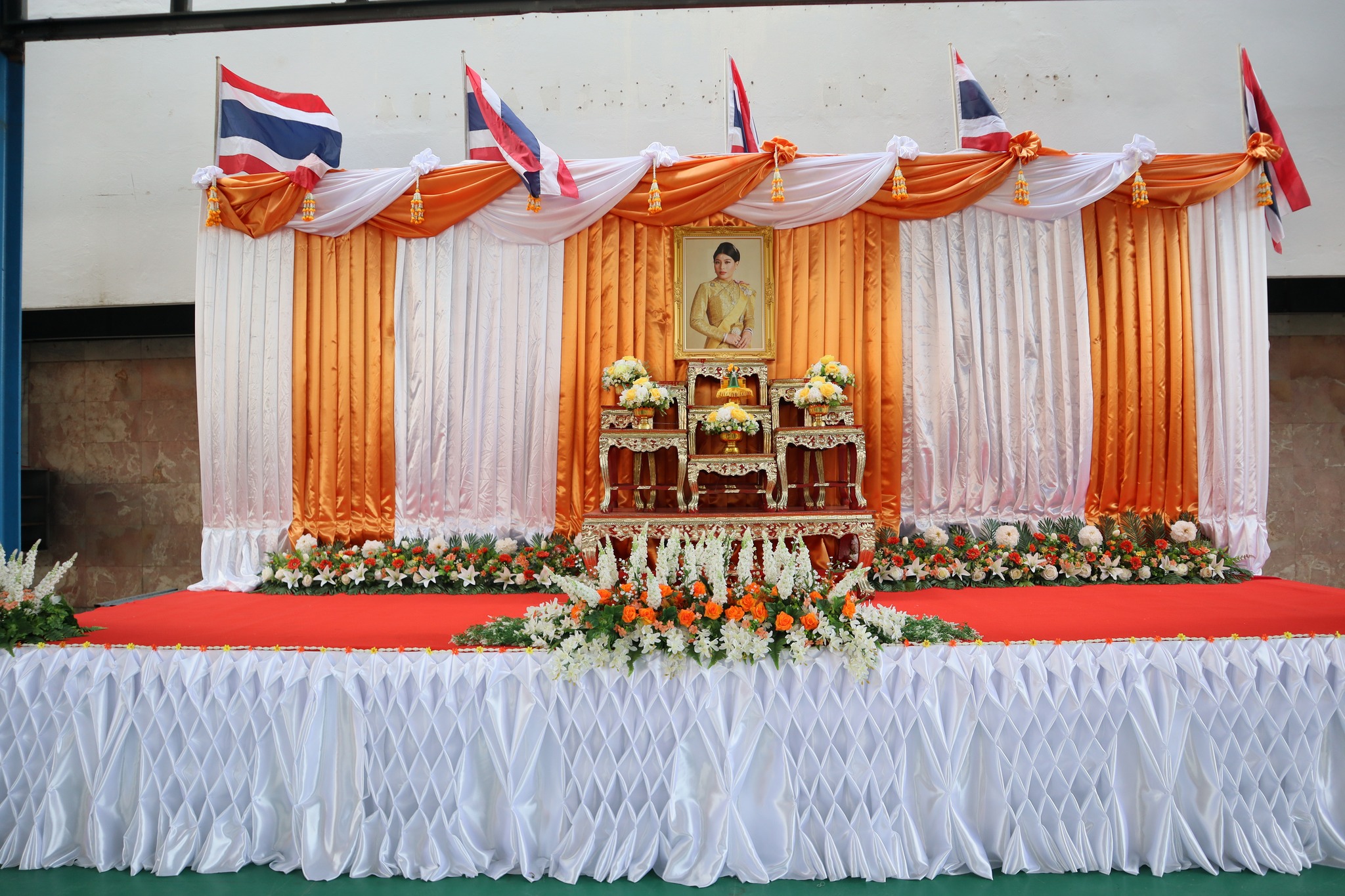 ร่วมกิจกรรมเฉลิมพระเกียรติ