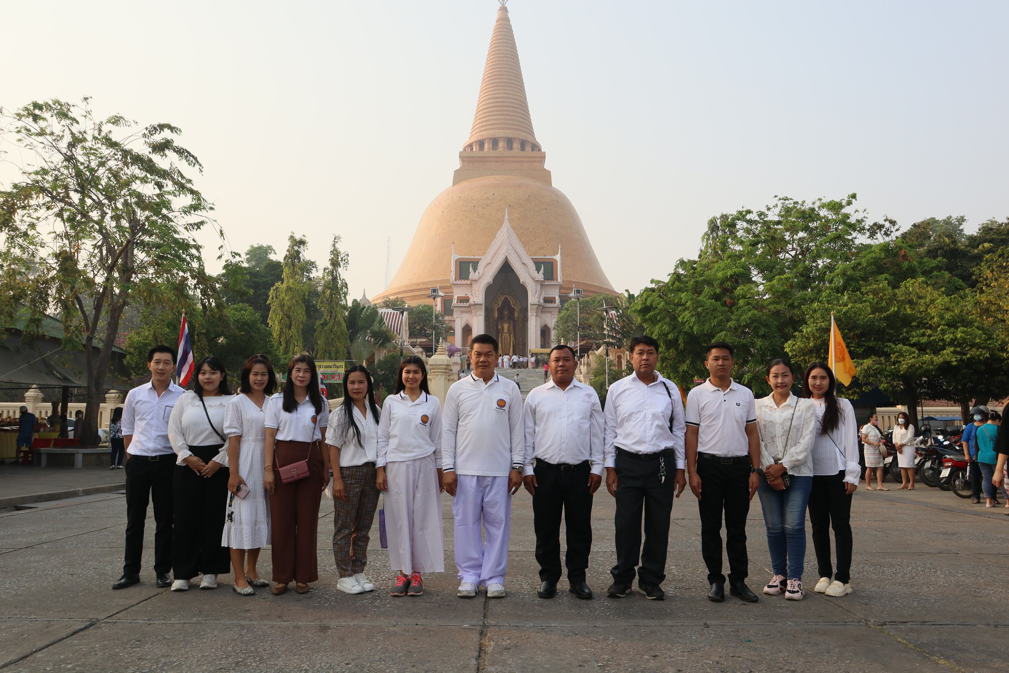 เข้าร่วมพิธีบำเพ็ญกุศล