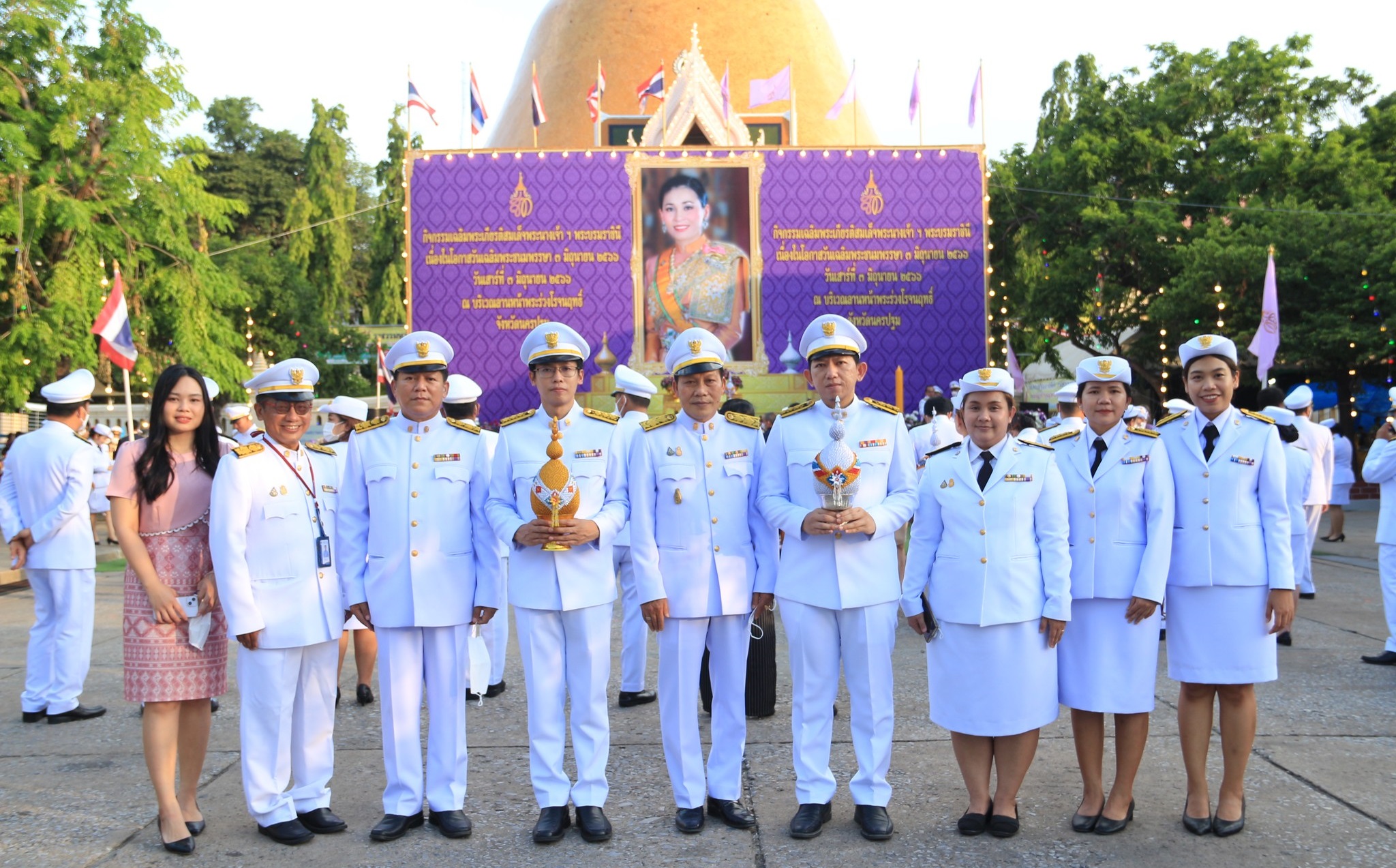 เนื่องในวันคล้ายวันพระราชสมภพ