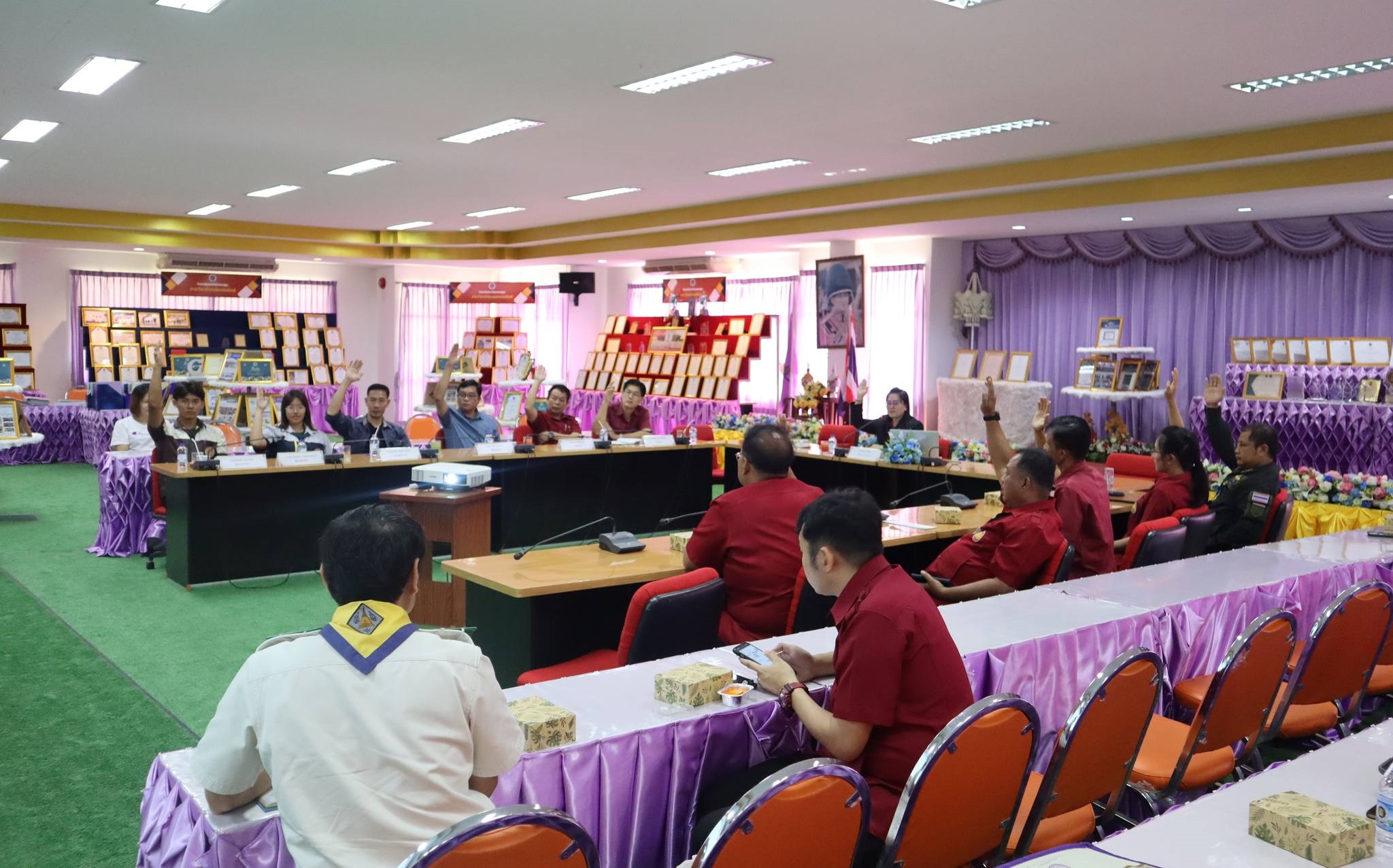 ประชุมคณะกรรมการ