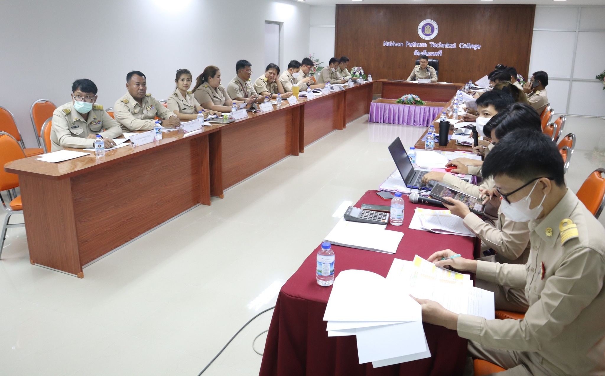 ประชุมคณะกรรมการ