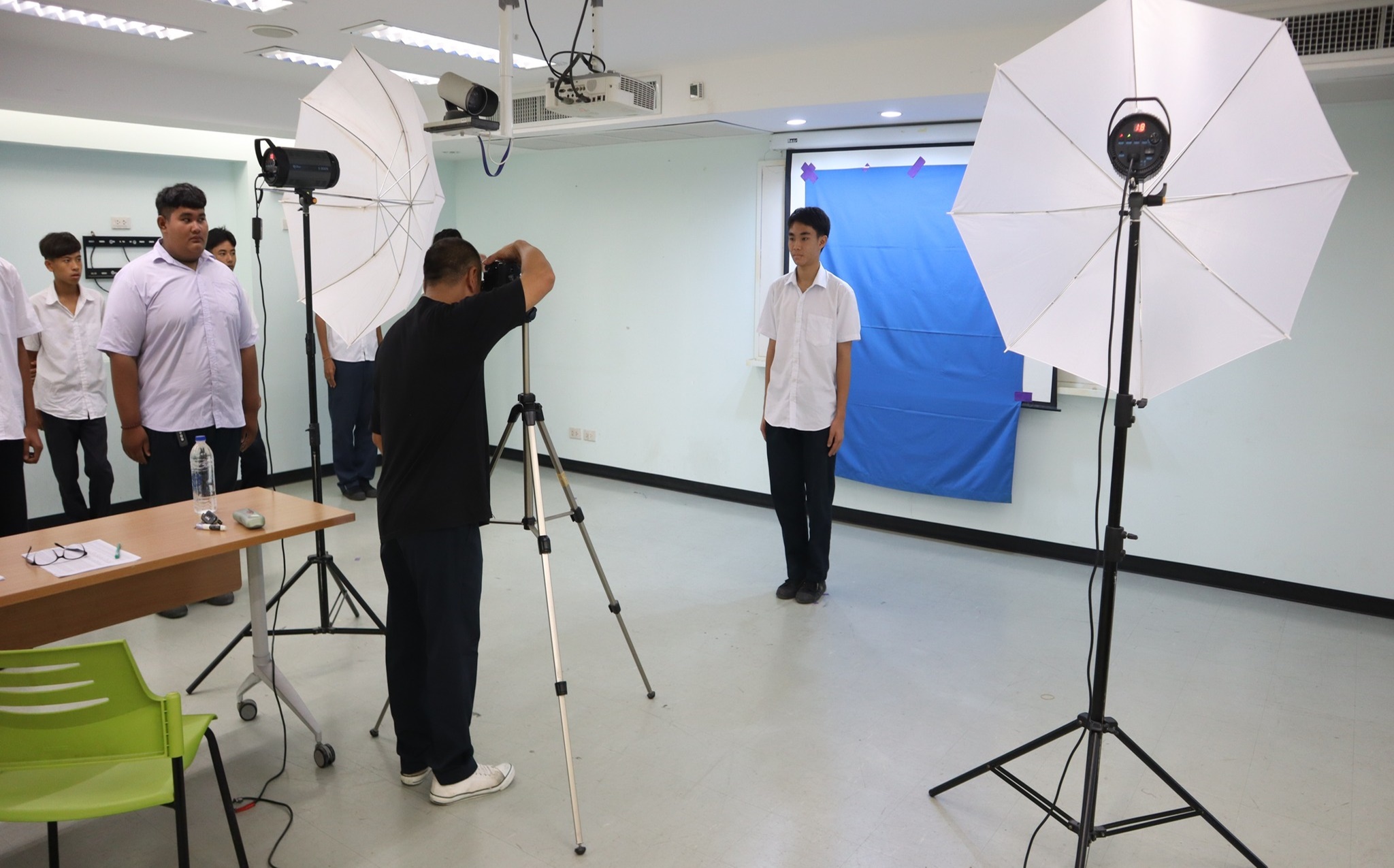 ดำเนินการถ่ายรูป