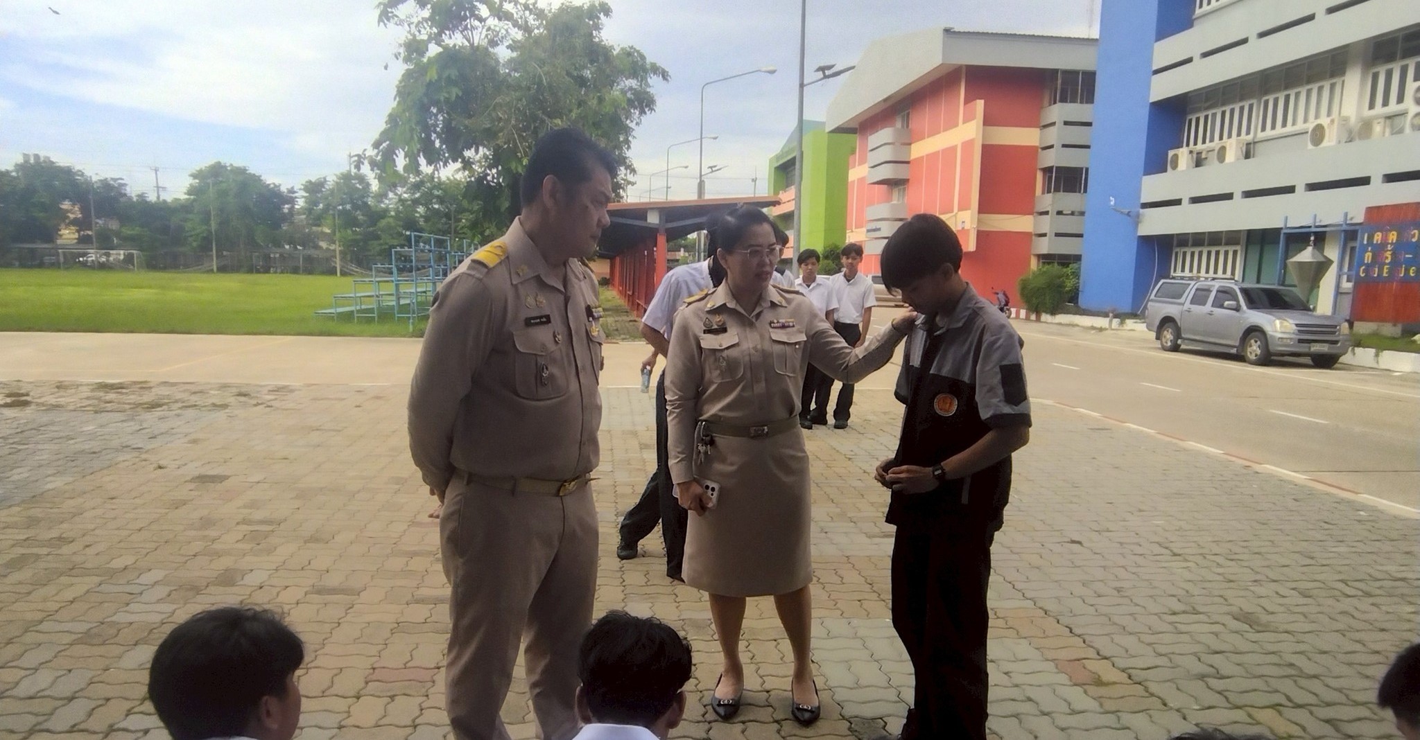 การตรวจระเบียบฯ ของนักเรียน นักศึกษา 