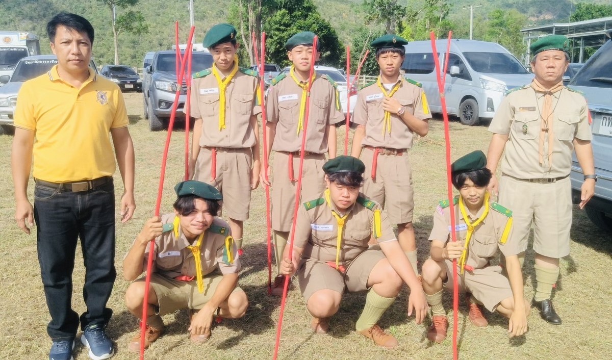 เข้าร่วมการฝึกอบรมโครงการพัฒนาคุณลักษณะอันพึงประสงค์ของผู้เรียนอาชีวศึกษา
