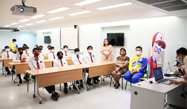 โครงการเพิ่มปริมาณผู้เรียนระดับปริญญาตรี 