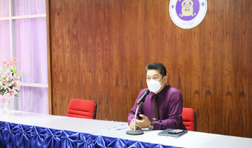 ประชุม เจ้าหน้าที่ ณ ห้องต้นนนทรี ชั้น1 ตึกวิทยบริการ