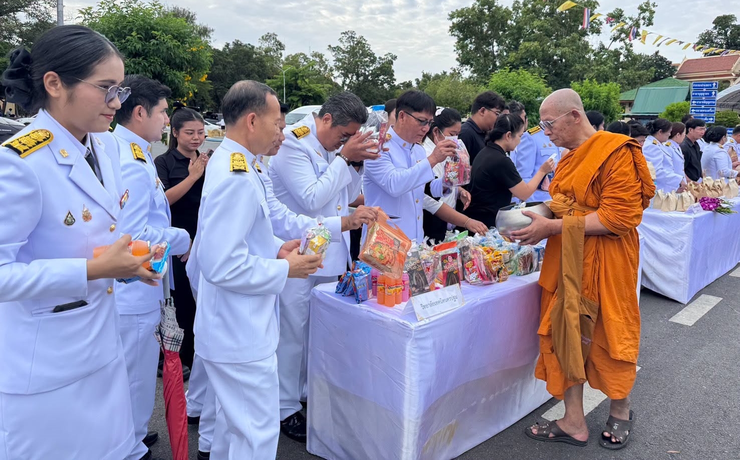 ร่วมพิธีบำเพ็ญกุศลอุทิศถวายพระกุศล