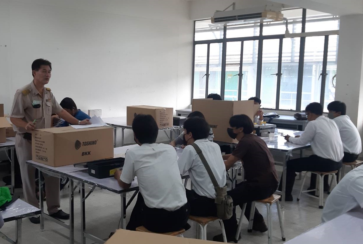 กิจกรรมโรงงานในวิทยาลัย