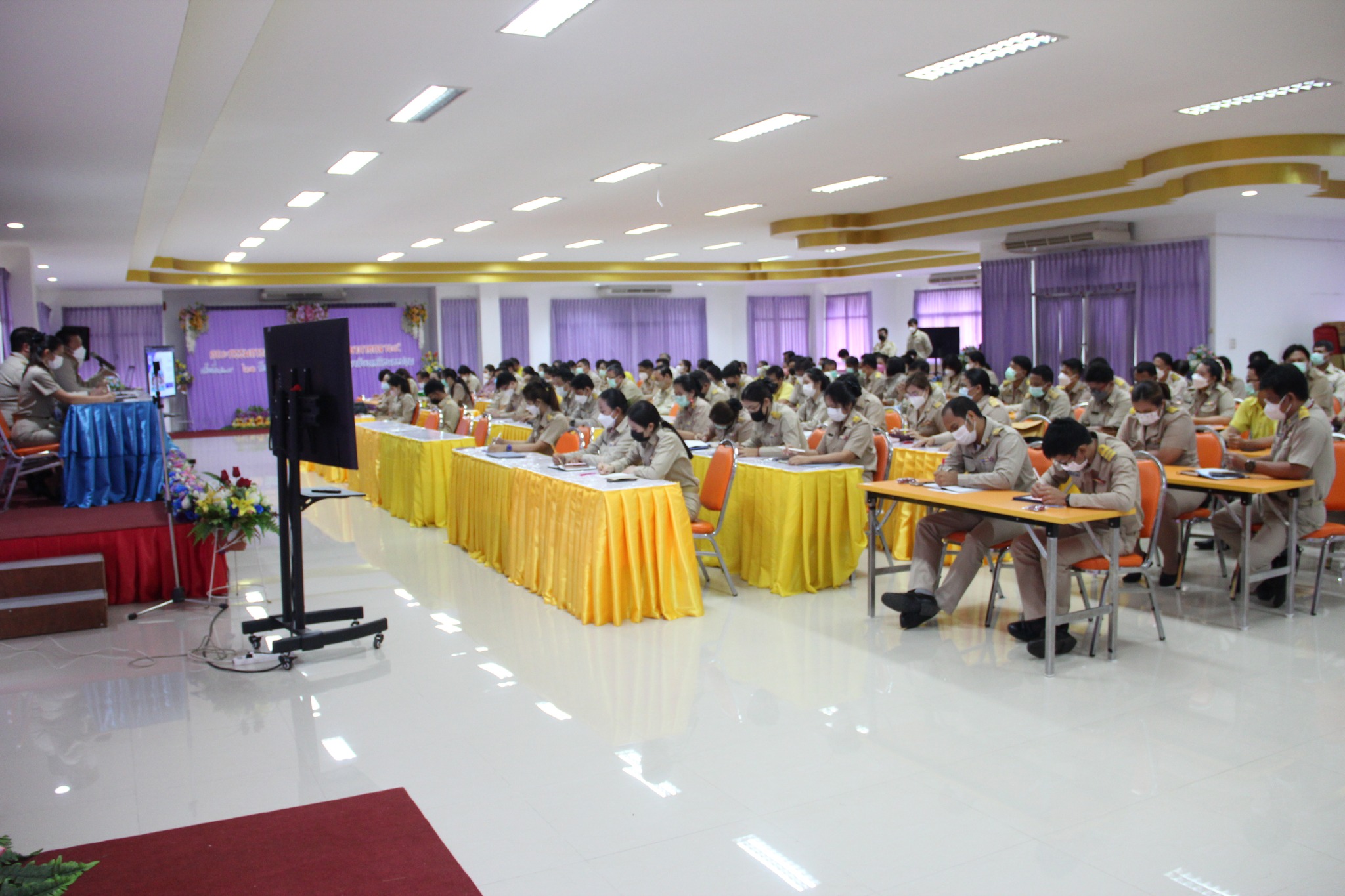 ประชุมคณะครู บุคลากรทางการศึกษา
