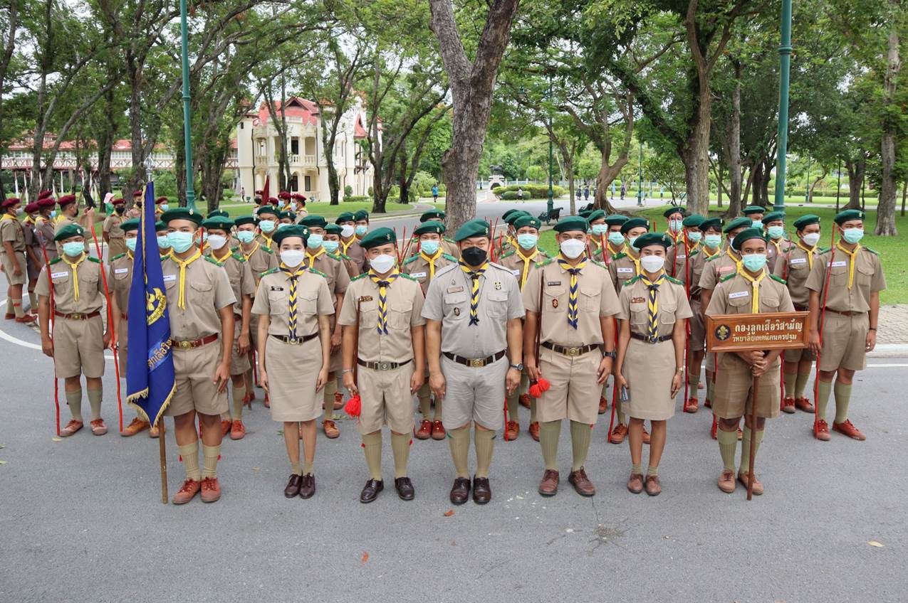 ร่วมการเดินสวนสนามของลูกเสือ